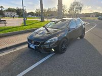Usata Volvo V40 R-Design Momentum 190 CV (139 kW) 2015 Nero Berlina
