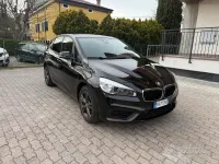 Usata BMW 218 Advantage 150 CV (110 kW) 2015 Nero Monovolume