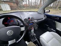 Usata VW New Beetle 105 CV (77 kW) 2009 Blu Utilitaria