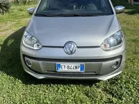 Usata VW up! Highline 68 CV (50 kW) 2015 Grigio Utilitaria