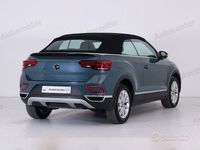 Usata VW T-Roc Style 150 CV (110 kW) 2024 Verde SUV