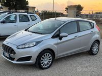 Second-hand Ford Fiesta 96 CP (70 kW) 2014 Gri Berlinǎ