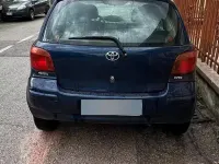 Usado Toyota Yaris 65 CV (47 kW) 2004 Azul Berlina