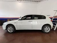 Usata Alfa Romeo 147 105 CV (77 kW) 2010 Bianco Utilitaria