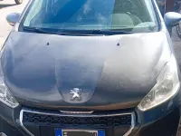 Usata Peugeot 208 95 CV (69 kW) 2014 Grigio Utilitaria