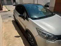 Usata Renault Captur 110 CV (80 kW) 2017 Grigio SUV