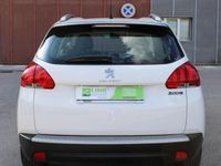 Usata Peugeot 2008 Active 82 CV (60 kW) 2015 Bianco metallizzato SUV