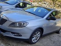 Usata Lancia Delta 120 CV (88 kW) 2010 Grigio Utilitaria