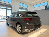Usata VW Golf VIII Style 116 CV (85 kW) 2022 Grigio Berlina