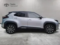 Käytetty Toyota Yaris Cross Trend 116 HP (85 kW) 2022 Harmaa Katumaasturi