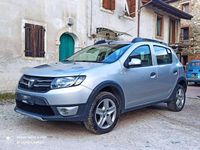 Usata Dacia Sandero Prestige 90 CV (66 kW) 2013 Argento Berlina