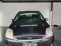 Usata Ford Fiesta Ghia 67 CV (49 kW) 2008 Nero Utilitaria