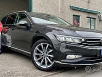 Usata VW Passat Executive 200 CV (147 kW) 2021 Grigio Station wagon