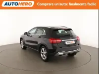 Usata Mercedes GLA180 110 CV (80 kW) 2017 Nero SUV