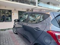 Begagnad Hyundai i10 Comfort 66 HK (48 kW) 2015 Grå Halvkombi