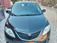 Usata Lancia Ypsilon Gold 69 CV (50 kW) 2017 Nero Utilitaria