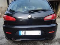 Usata Alfa Romeo 147 Distinctive 120 CV (88 kW) 2005 Nero Utilitaria