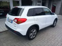 Usata Suzuki Vitara 120 CV (88 kW) 2018 Bianco SUV