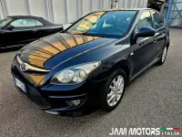 Usata Hyundai i30 Comfort 109 CV (80 kW) 2010 Nero metallizzato Utilitaria