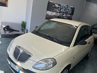 Usata Lancia Ypsilon 59 CV (43 kW) 2005 Bianco Utilitaria