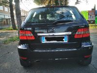 Usata Mercedes B180 109 CV (80 kW) 2011 Nero Monovolume