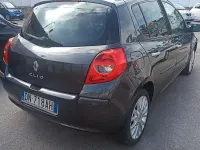 Usata Renault Clio II Dynamique 75 CV (55 kW) 2008 Grigio Berlina