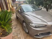 Usata Alfa Romeo Giulia 180 CV (132 kW) 2017 Grigio Berlina