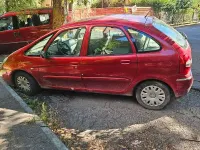 Usata Citroën Xsara Picasso 90 CV (66 kW) 2006 Rosso Monovolume