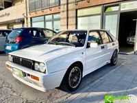 Usata Lancia Delta 200 CV (147 kW) 1990 Bianco Utilitaria