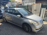 Usata Mercedes B180 109 CV (80 kW) 2008 Marrone Monovolume