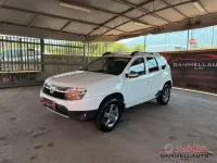 Usata Dacia Duster Lauréate 105 CV (77 kW) 2013 Bianco SUV
