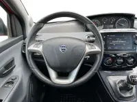 Usata Lancia Ypsilon Silver 71 CV (52 kW) 2022 Rosso Utilitaria