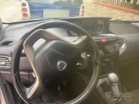 Usata Lancia Ypsilon 69 CV (50 kW) 2012 Utilitaria
