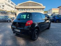 Usata Renault Clio II Rip Curl 74 CV (54 kW) 2007 Nero Berlina