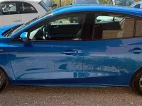 Usata Ford Focus ST-Line 116 CV (85 kW) 2023 Desert island blu Berlina