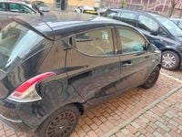 Usata Lancia Ypsilon 69 CV (50 kW) 2015 Utilitaria