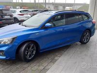 Usata Ford Focus ST-Line 120 CV (88 kW) 2020 Desert island blue Station wagon