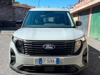 Begagnad Ford Tourneo Courier 125 HK (91 kW) 2024 Grå Minibuss