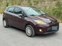 Usata Ford Fiesta 96 CV (70 kW) 2009 Marrone Berlina