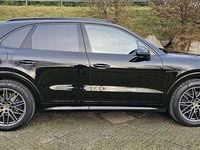 Usata Porsche Cayenne 470 CV (345 kW) 2023 Nero SUV