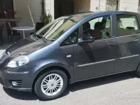 Usata Lancia Musa 95 CV (69 kW) 2012 Grigio Monovolume