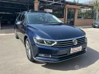 Usata VW Passat Highline 190 CV (139 kW) 2016 Blu Station wagon