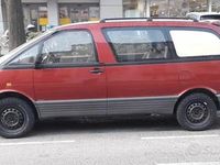 Usata Toyota Previa 135 CV (99 kW) 1993 Rosso Monovolume