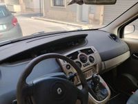 Usata Renault Scénic II 105 CV (77 kW) 2006 Grigio Monovolume