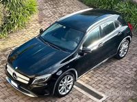 Usata Mercedes GLA200 Executive 136 CV (100 kW) 2015 Nero SUV