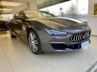 Usata Maserati Ghibli GranLusso 250 CV (183 kW) 2018 Grigio maratea Berlina