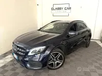 Usata Mercedes GLA200 Premium 136 CV (100 kW) 2018 Blu/azzurro SUV