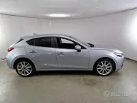 Usata Mazda 3 Exceed 105 CV (77 kW) 2017 Grigio Berlina