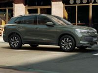 Usata VW Tiguan Edition 204 CV (150 kW) 2025 Velvet green metallizzato SUV