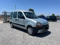 Usata Renault Kangoo 64 CV (47 kW) 2002 Grigio Monovolume